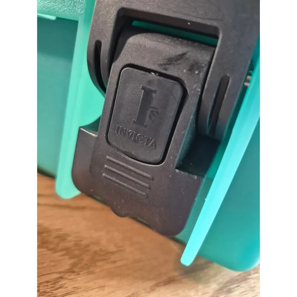 RARE Invicta Glow in the dark 3 Slot Watch Case Green